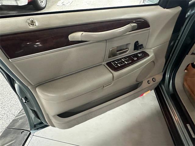 2006 Lincoln Town Car (CC-2072152) for sale in McDonald, Pennsylvania