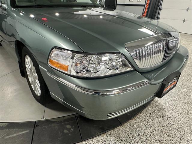 2006 Lincoln Town Car (CC-2072152) for sale in McDonald, Pennsylvania