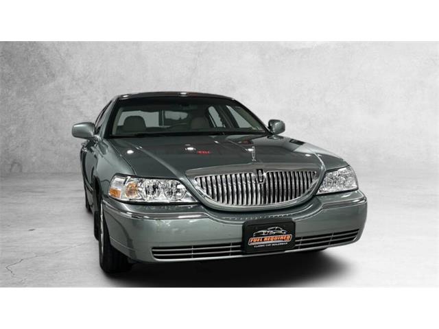2006 Lincoln Town Car (CC-2072152) for sale in McDonald, Pennsylvania
