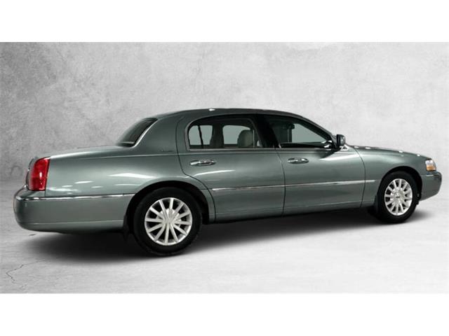 2006 Lincoln Town Car (CC-2072152) for sale in McDonald, Pennsylvania