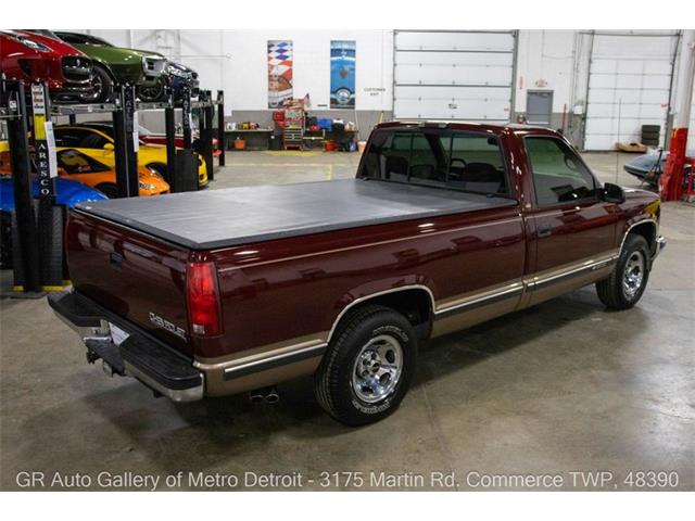 1998 Chevrolet C/K 1500 (CC-2070221) for sale in Kentwood, Michigan