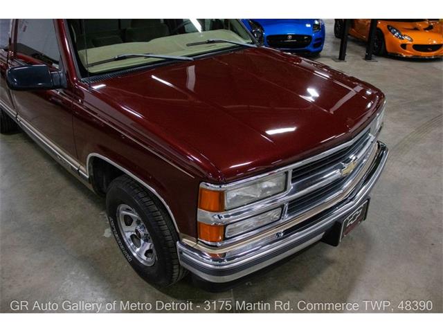 1998 Chevrolet C/K 1500 (CC-2070221) for sale in Kentwood, Michigan