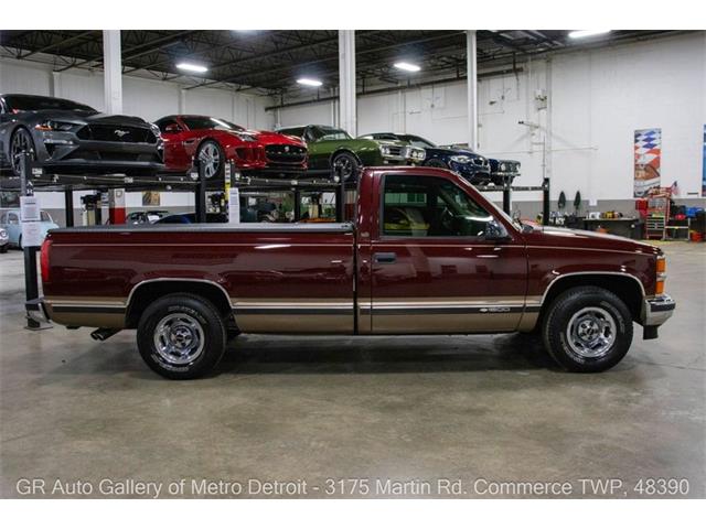 1998 Chevrolet C/K 1500 (CC-2070221) for sale in Kentwood, Michigan