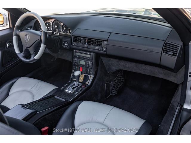 2002 Mercedes-Benz SL500 (CC-2072302) for sale in Beverly Hills, California