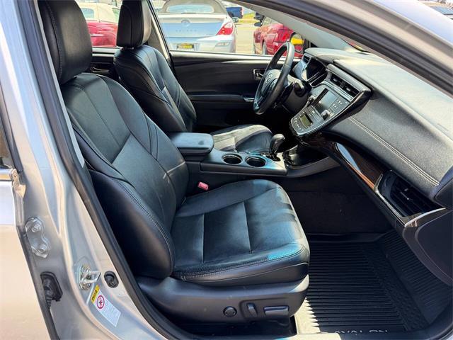 2013 Toyota Avalon (CC-2072759) for sale in Edison, New Jersey