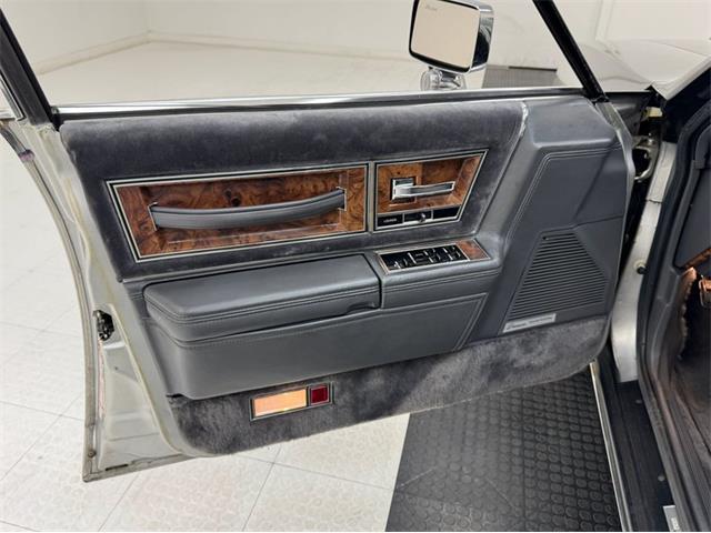 1983 Lincoln Continental (CC-2072926) for sale in Morgantown, Pennsylvania