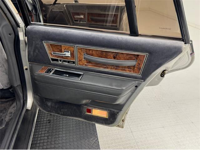 1983 Lincoln Continental (CC-2072926) for sale in Morgantown, Pennsylvania