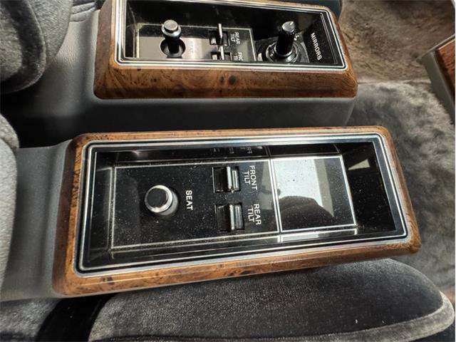 1983 Lincoln Continental (CC-2072926) for sale in Morgantown, Pennsylvania