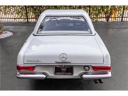 1969 Mercedes-Benz 280SL (CC-2072940) for sale in Beverly Hills, California