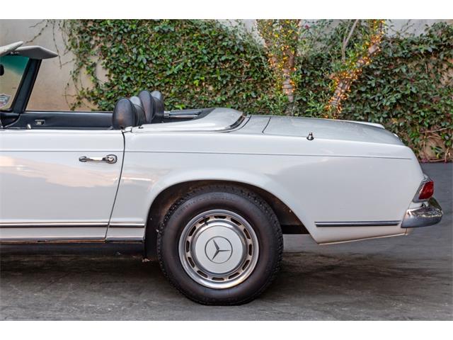 1969 Mercedes-Benz 280SL (CC-2072940) for sale in Beverly Hills, California
