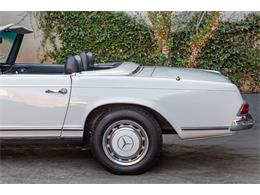 1969 Mercedes-Benz 280SL (CC-2072940) for sale in Beverly Hills, California