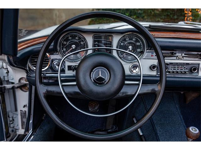 1969 Mercedes-Benz 280SL (CC-2072940) for sale in Beverly Hills, California
