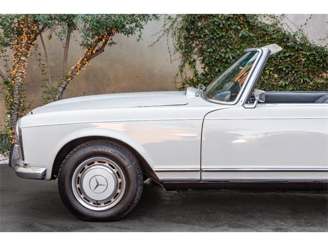 1969 Mercedes-Benz 280SL (CC-2072940) for sale in Beverly Hills, California