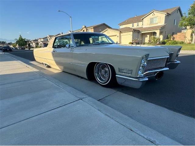 1967 Cadillac Coupe DeVille (CC-2073003) for sale in Cadillac, Michigan