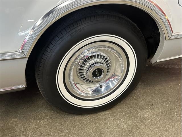 1976 Lincoln Continental (CC-2073066) for sale in West Babylon, New York