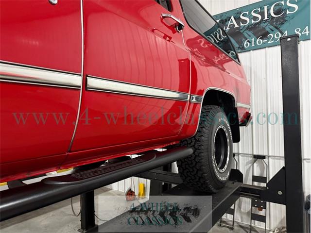 1988 Chevrolet Suburban (CC-2073126) for sale in Holland , Michigan