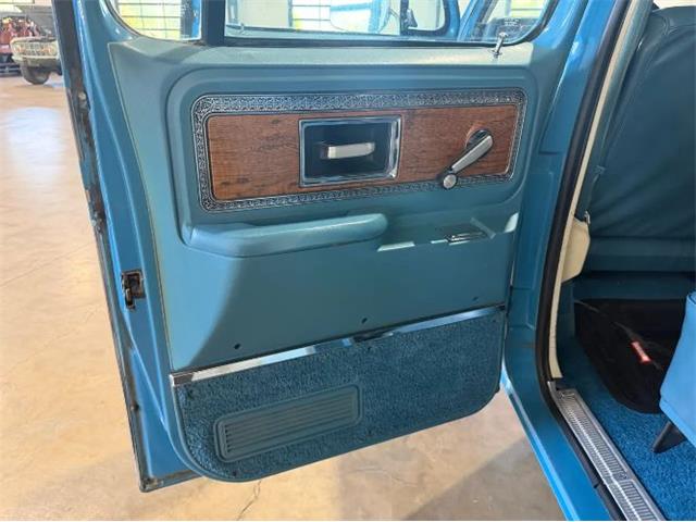 1977 Chevrolet Suburban (CC-2073217) for sale in Cadillac, Michigan