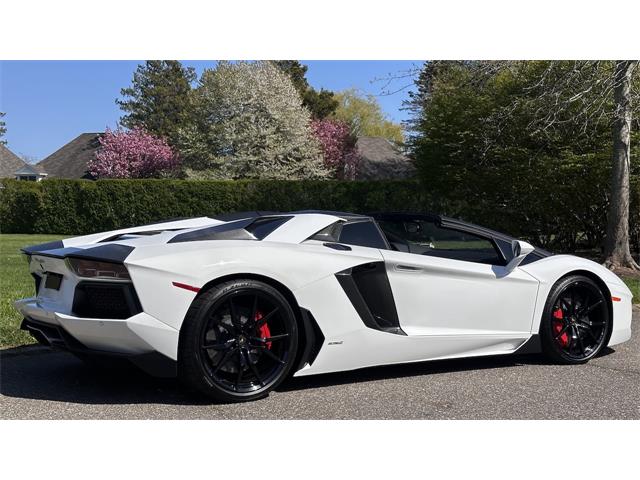 2017 Lamborghini Aventador (CC-2070330) for sale in Southampton, New York