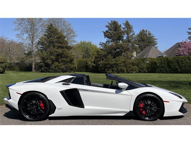 2017 Lamborghini Aventador (CC-2070330) for sale in Southampton, New York