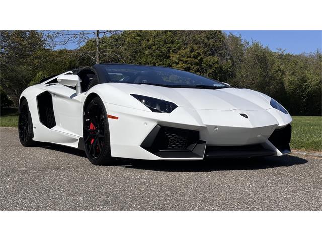 2017 Lamborghini Aventador (CC-2070330) for sale in Southampton, New York