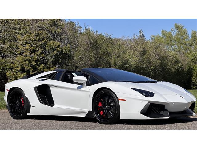 2017 Lamborghini Aventador (CC-2070330) for sale in Southampton, New York
