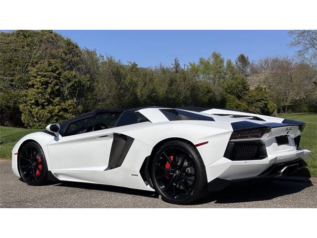 2017 Lamborghini Aventador (CC-2070330) for sale in Southampton, New York