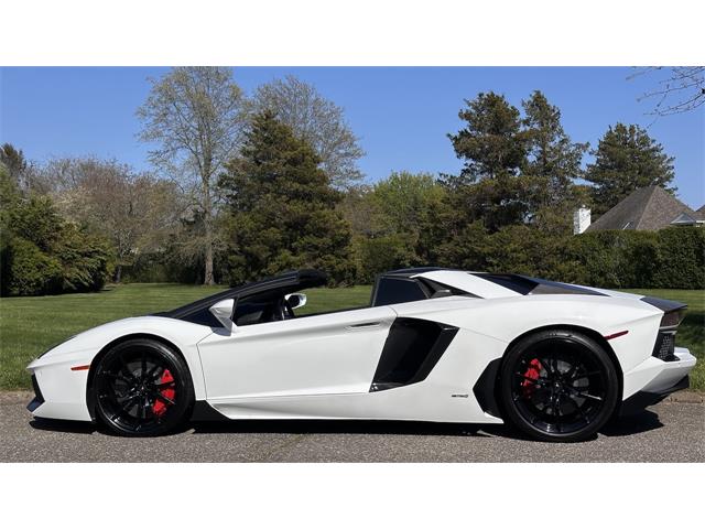2017 Lamborghini Aventador (CC-2070330) for sale in Southampton, New York