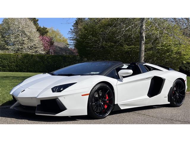 2017 Lamborghini Aventador (CC-2070330) for sale in Southampton, New York
