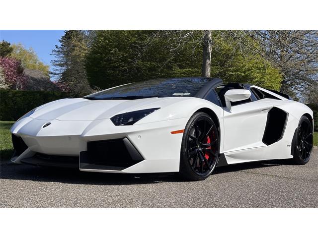 2017 Lamborghini Aventador (CC-2070330) for sale in Southampton, New York