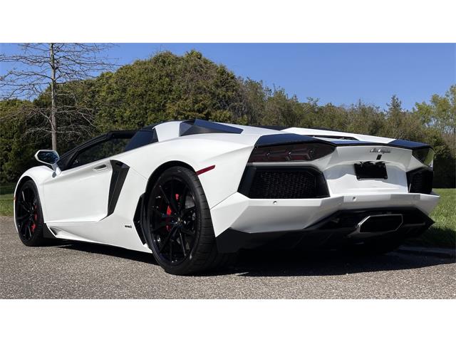 2017 Lamborghini Aventador (CC-2070330) for sale in Southampton, New York