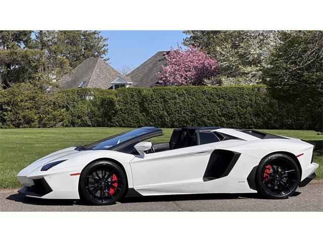 2017 Lamborghini Aventador (CC-2070330) for sale in Southampton, New York