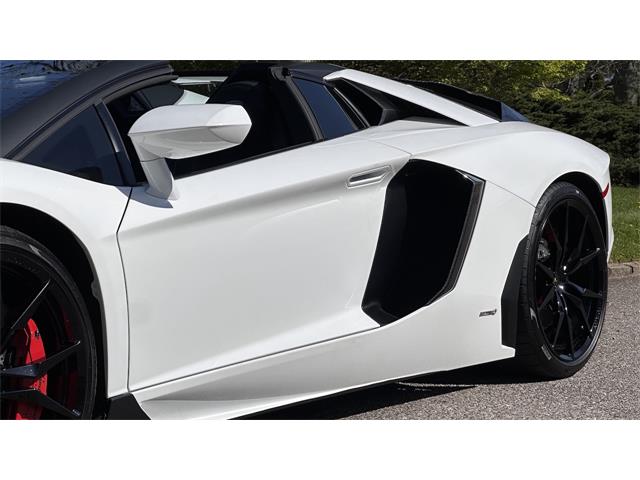 2017 Lamborghini Aventador (CC-2070330) for sale in Southampton, New York