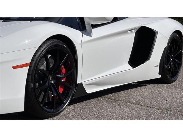 2017 Lamborghini Aventador (CC-2070330) for sale in Southampton, New York