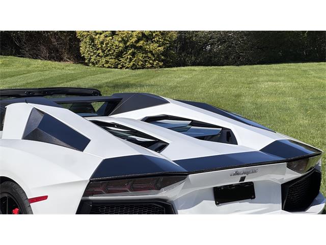 2017 Lamborghini Aventador (CC-2070330) for sale in Southampton, New York