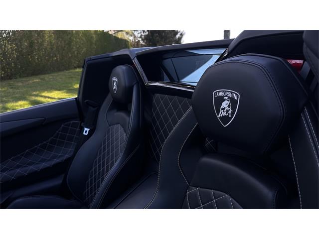 2017 Lamborghini Aventador (CC-2070330) for sale in Southampton, New York