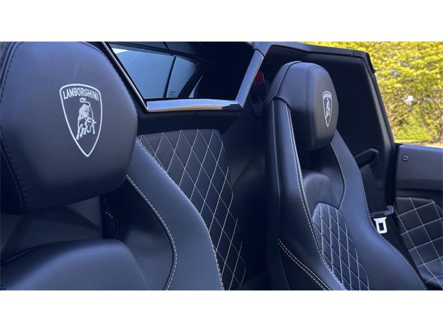 2017 Lamborghini Aventador (CC-2070330) for sale in Southampton, New York