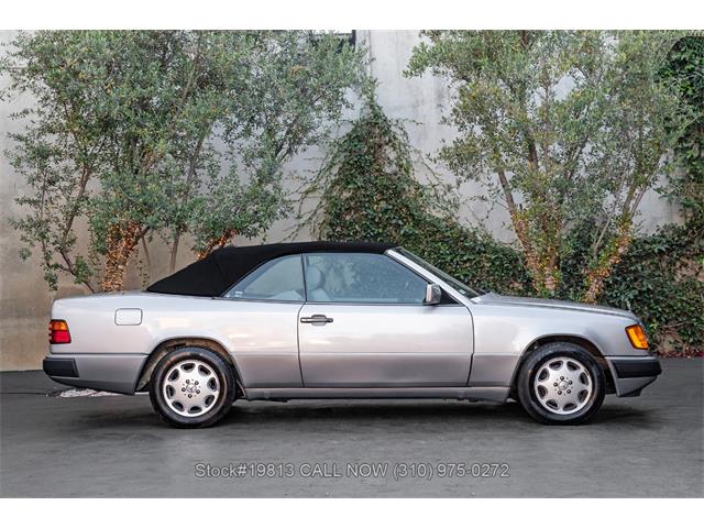 1993 Mercedes-Benz 300CE (CC-2073307) for sale in Beverly Hills, California
