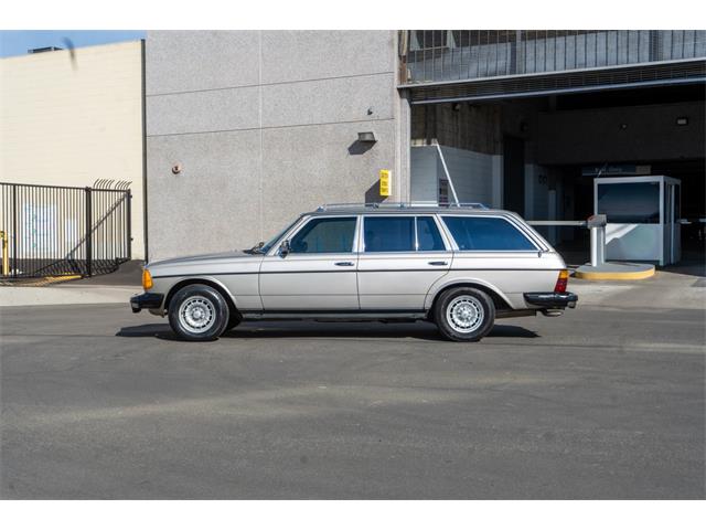 1985 Mercedes-Benz 300 (CC-2073476) for sale in Sherman Oaks, California