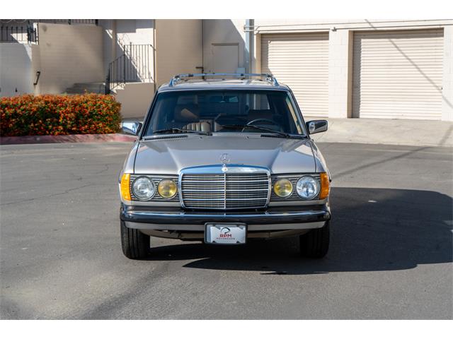 1985 Mercedes-Benz 300 (CC-2073476) for sale in Sherman Oaks, California