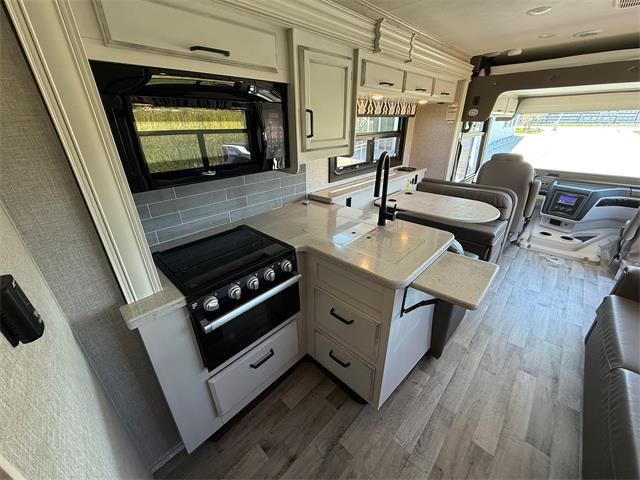 2022 Ford Motorhome (CC-2073785) for sale in Watford, Ontario