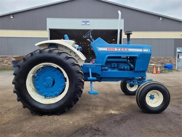 1968 Ford Tractor (CC-2073795) for sale in Puslinch, Ontario