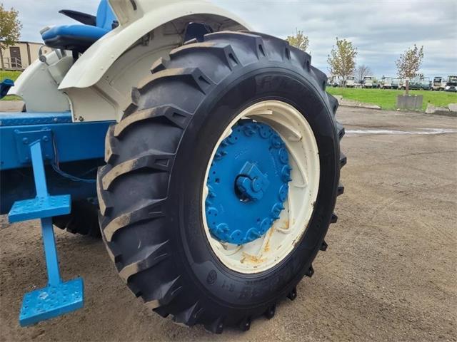 1968 Ford Tractor (CC-2073795) for sale in Puslinch, Ontario