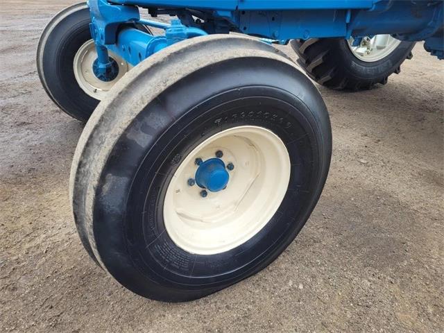 1968 Ford Tractor (CC-2073795) for sale in Puslinch, Ontario