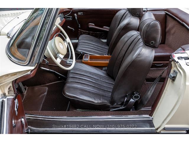 1970 Mercedes-Benz 280SL (CC-2073854) for sale in Beverly Hills, California