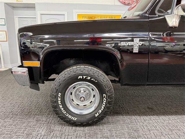 1981 Chevrolet C/K 10 (CC-2070397) for sale in Mundelein, Illinois