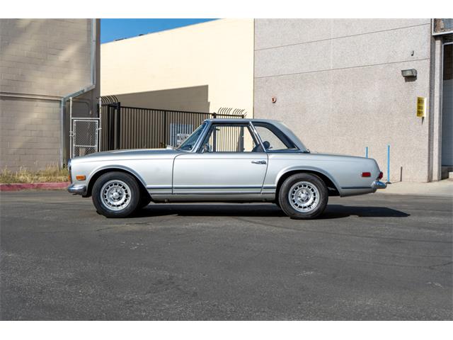 1968 Mercedes-Benz 280 (CC-2074041) for sale in Sherman Oaks, California