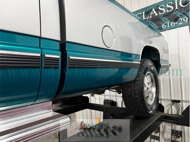 1993 GMC Sierra 1500 (CC-2074365) for sale in Holland , Michigan