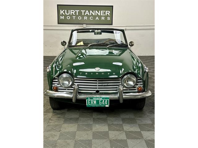 1967 Triumph TR4A (CC-2074409) for sale in Santa Ana, Santa Ana