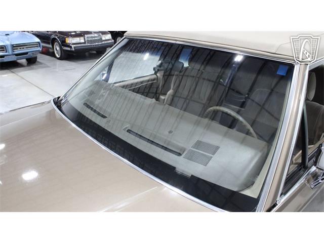 1989 Lincoln Town Car (CC-2074462) for sale in Runnemede, New Jersey