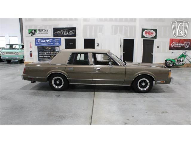 1989 Lincoln Town Car (CC-2074462) for sale in Runnemede, New Jersey